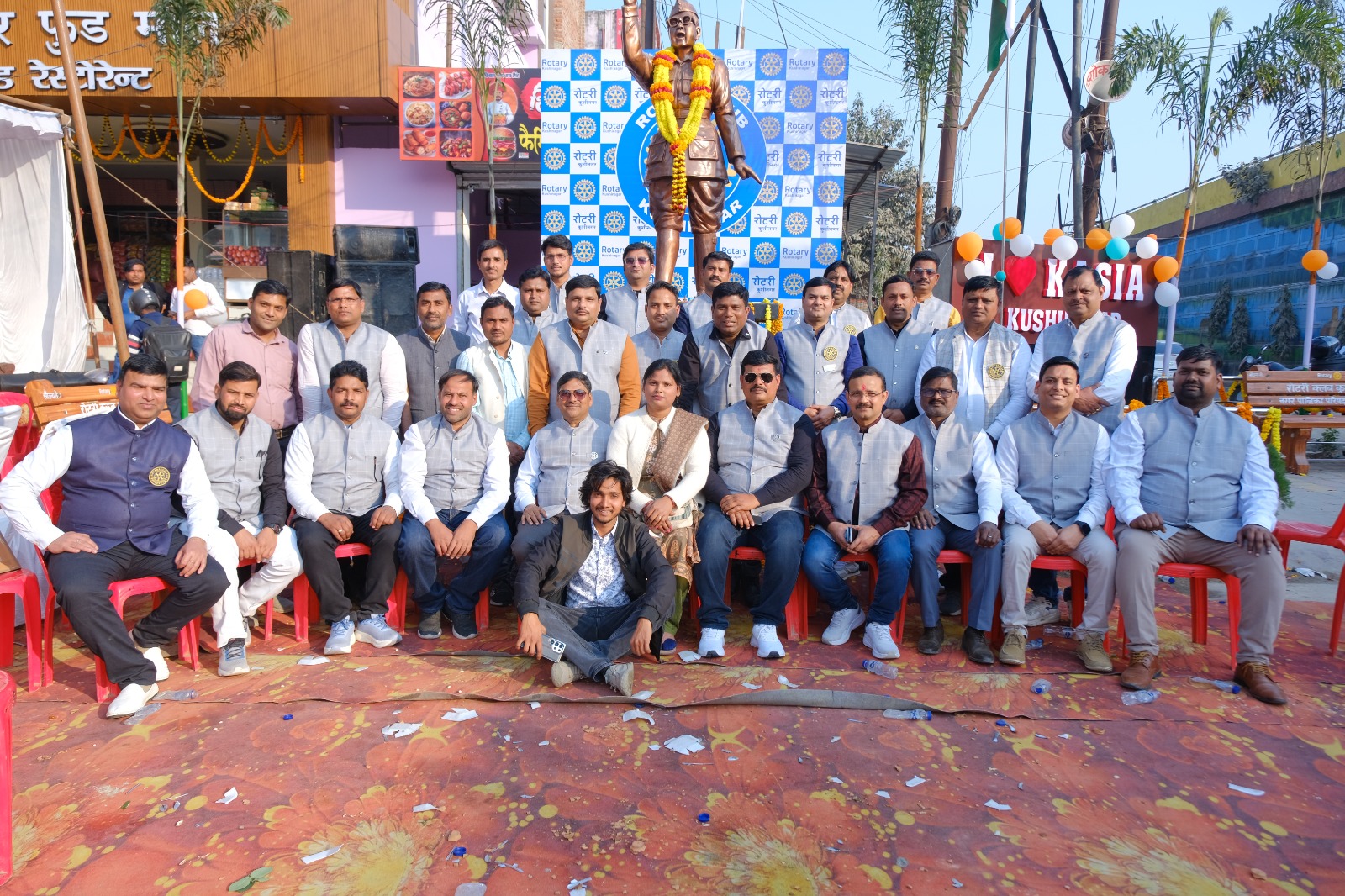 कुशीनगर में नेताजी सुभाष चंद्र बोस की प्रतिमा का अनावरण, रोटरी क्लब की ऐतिहासिक पहल